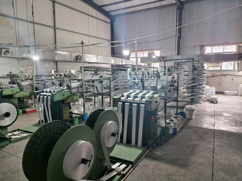 Sling-belt-machine